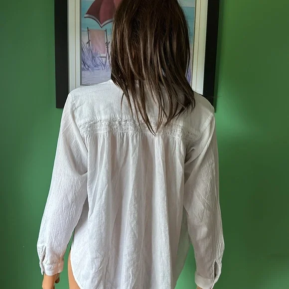 🤍🤍Ann Taylor Loft Button Down Top🤍🤍 - Picture 2 of 10